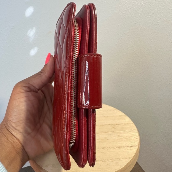 Chanel Red Quilted Women's wallet silver hardware EUC - Picture 5 of 11